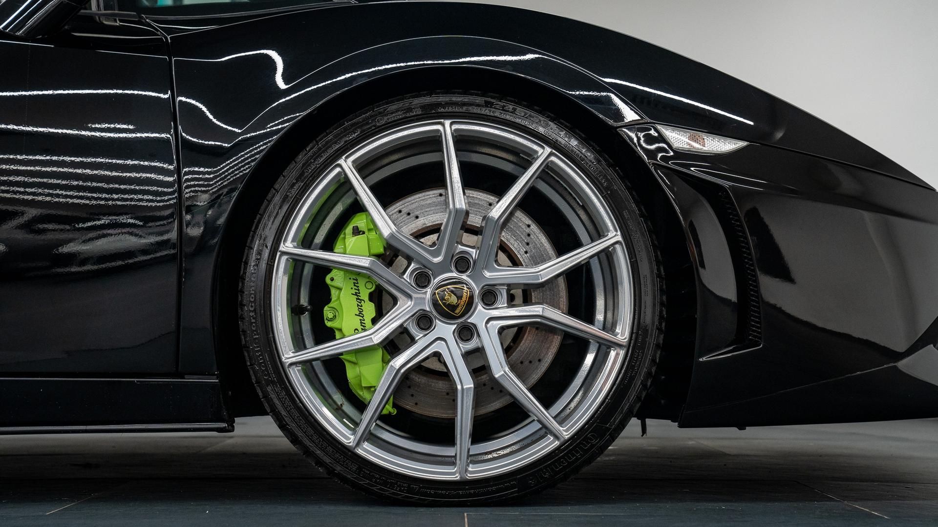 LAMBORGHINI Gallardo Photo a8a3301e-dfa0-429b-854d-764e75985e1a.jpg
