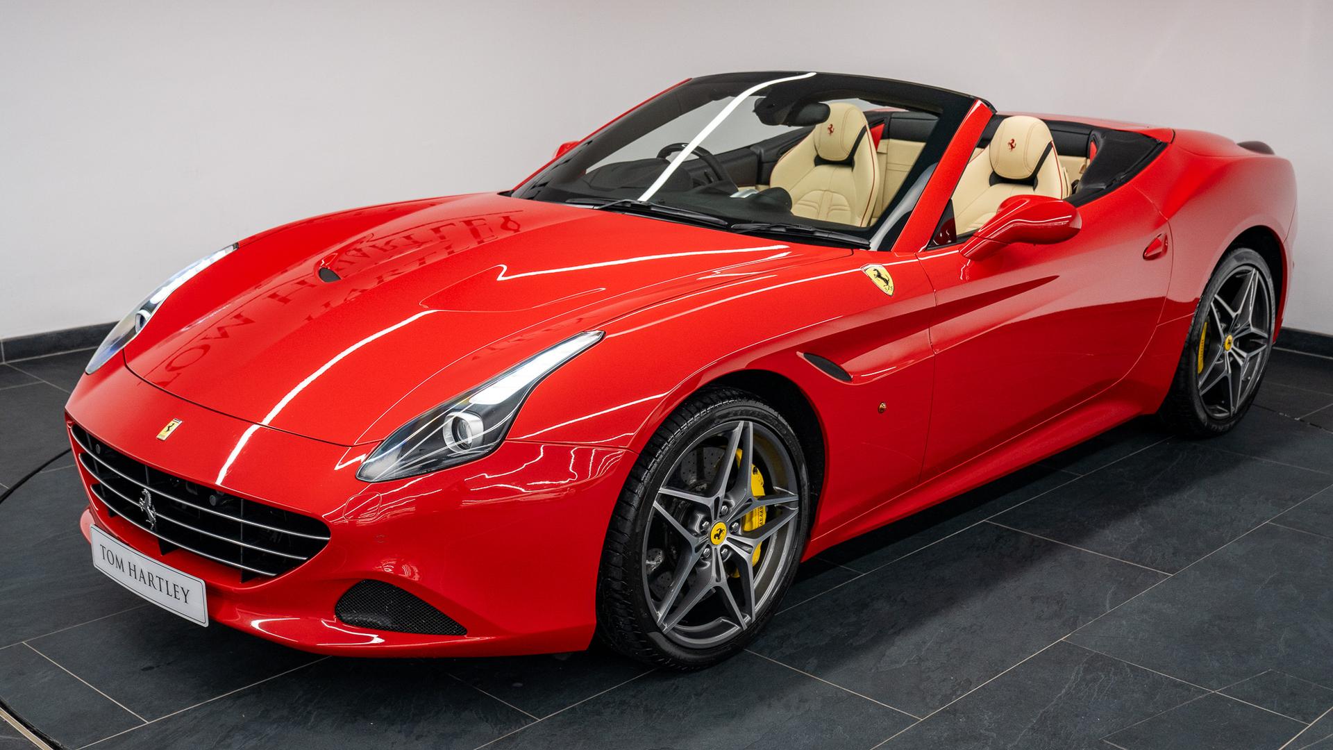 Ferrari California Photo a8b34041-9442-42e0-8c5b-c0ff3189d6b7.jpg