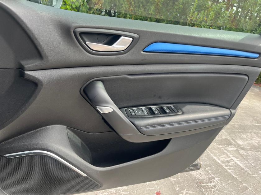 Renault Megane Photo a8b63781-c847-4c92-bd24-4367cfac2c17.jpg