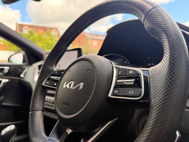 Kia XCeed Photo a8c2fa92-9b93-4b2e-b48a-ebb3a07bdd88.jpg