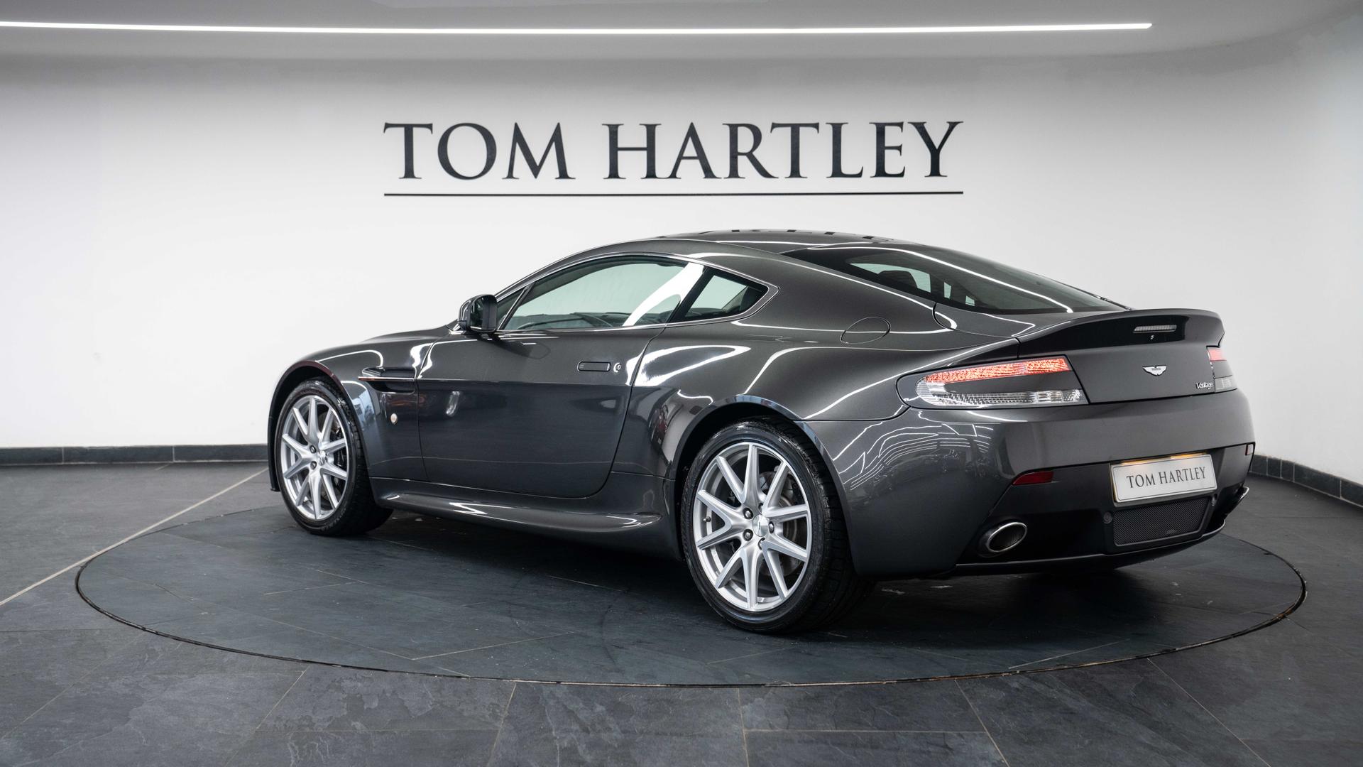 Aston Martin Vantage Photo a8d82aaa-8be3-4ab7-be7c-29a1715acac5.jpg