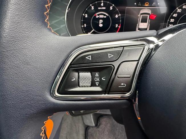BENTLEY Bentayga Photo 31