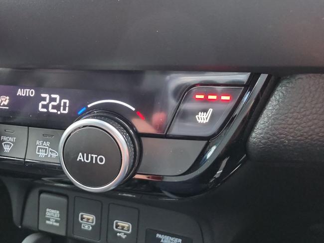 Honda Jazz Photo a8eb722f-0914-4c78-928c-a5990321a8b9.jpg