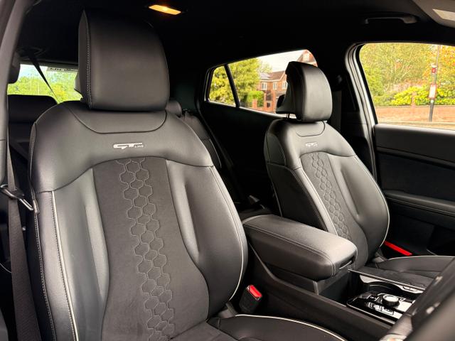 Kia Sportage Photo a9185fbd-b5f6-4c8f-bdad-089f52f738ef.jpg