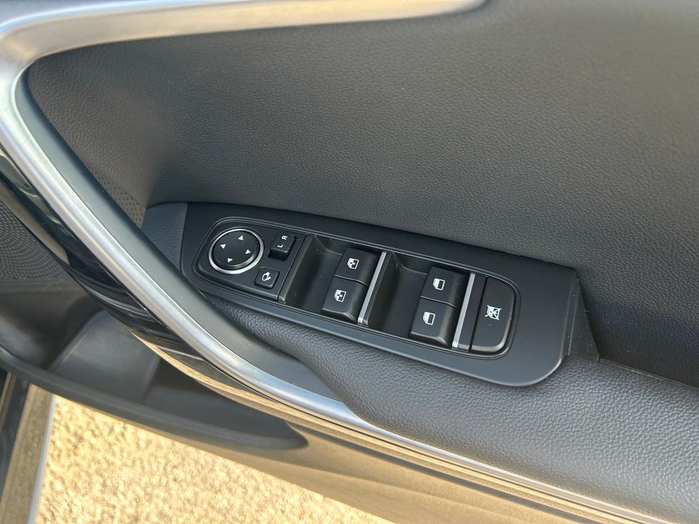 Kia ProCeed Photo a9214c4c-733f-4fcb-814e-f502ff09bd87.jpeg