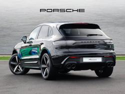 PORSCHE Macan Photo 2