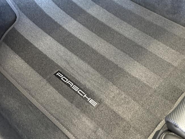 PORSCHE 911 Photo 33