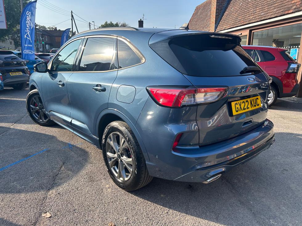 Ford Kuga Photo a94839d7-36b4-4779-a70b-cc6d3fecfcda.jpeg