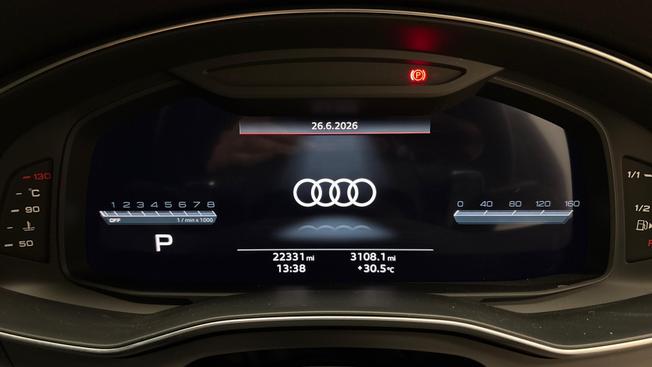 AUDI A6 Saloon Photo 9