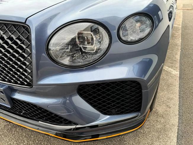 BENTLEY Bentayga Photo 12