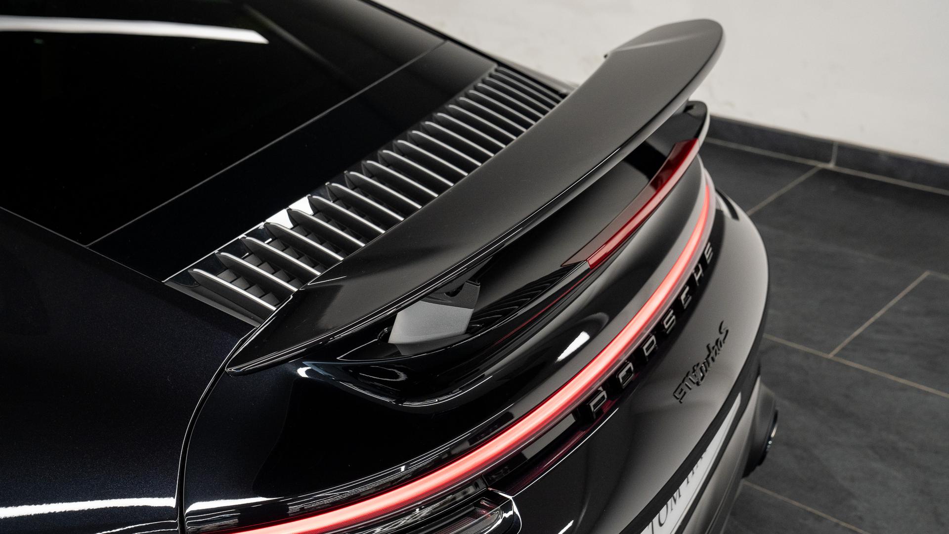 Porsche 911 Photo a95e3348-7422-4d4c-ba6a-6a0d62880b10.jpg