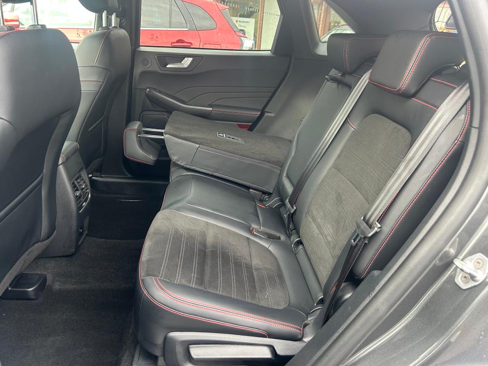 Ford Kuga Photo a965712d-fa08-4df0-a48a-5ff75c633264.jpeg