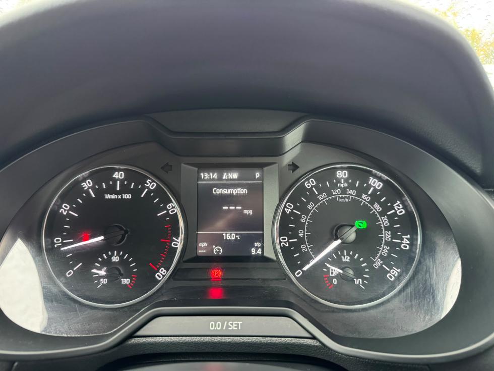 Skoda Octavia Photo a9697027-bf15-4bf8-984a-95630ea180fd.jpeg
