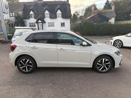 Volkswagen Polo Photo a96b9bf2-c38d-4f07-9312-18cd28179911.jpeg