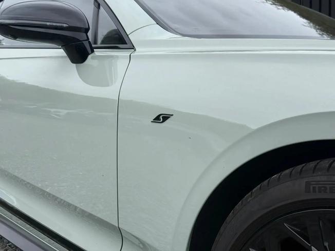 BENTLEY Continental Photo 17