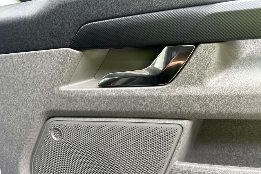 Ford TRANSIT CUSTOM Photo a97b8463-af49-4f6c-b0aa-8bf71104c8a3.jpg
