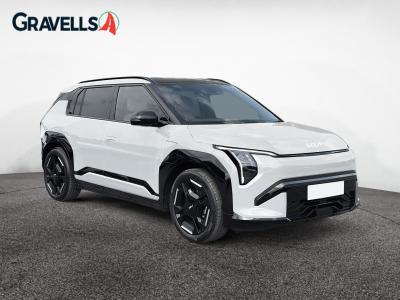 Used 2025 Kia EV3 ELECTRIC 150KW GT-LINE S 81.4KWH white pearl at Gravells