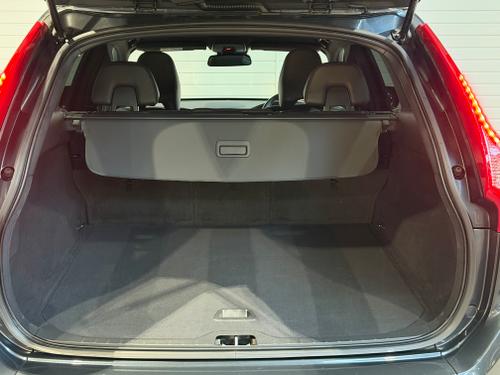 Volvo XC60 Photo a9929667-2fa1-4955-97bb-70bee132ea28.jpeg
