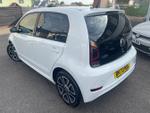 Volkswagen up! Photo 19