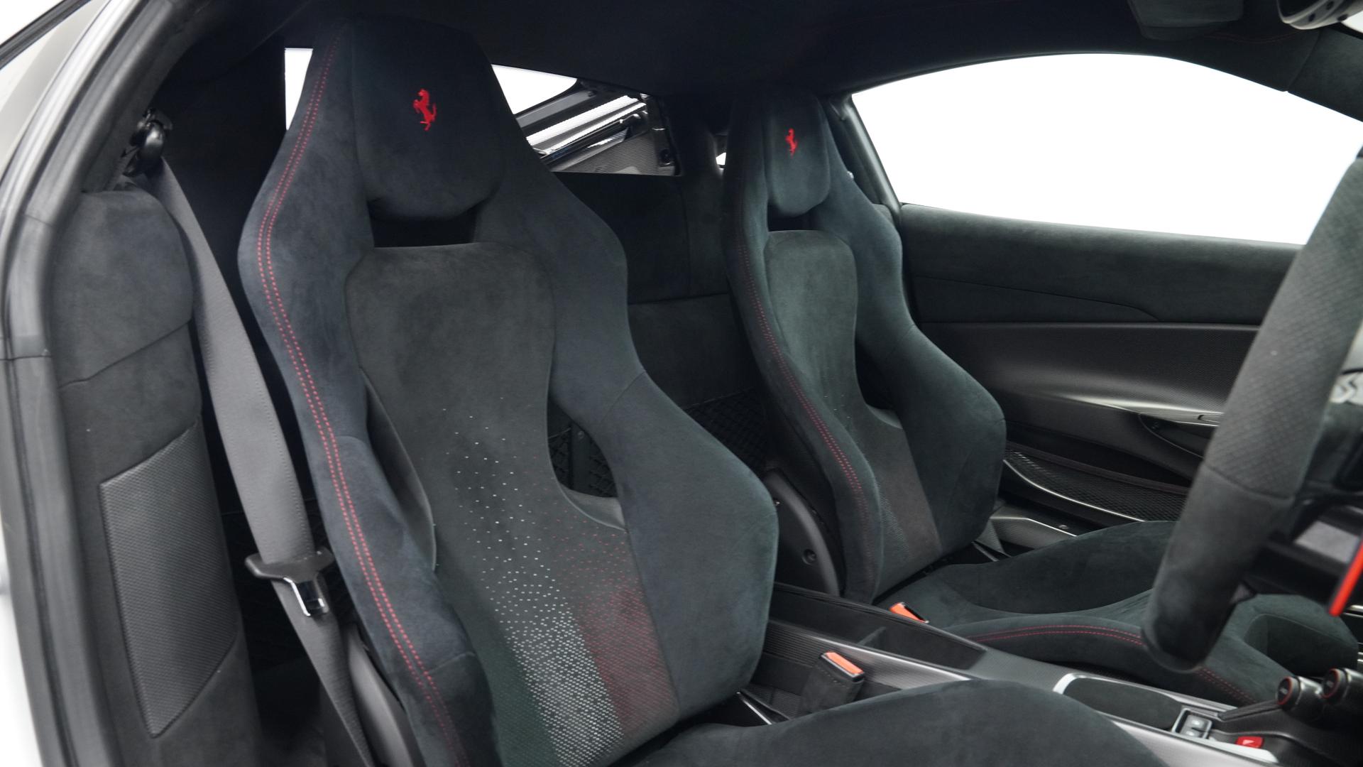 Ferrari 488 Pista Photo a9b4baf0-c7d0-4306-8d03-d1a5aaafae37.jpg