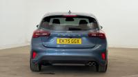 Ford Focus Photo 3
