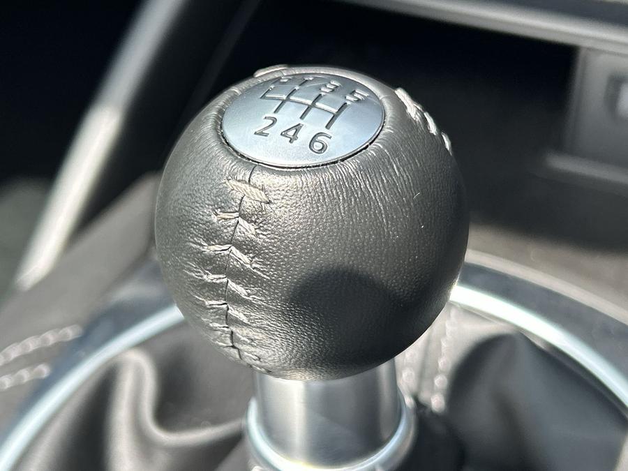 Mazda MX-5 RF Photo a9df9984-7e82-4222-9d28-932c51e32f55.jpg