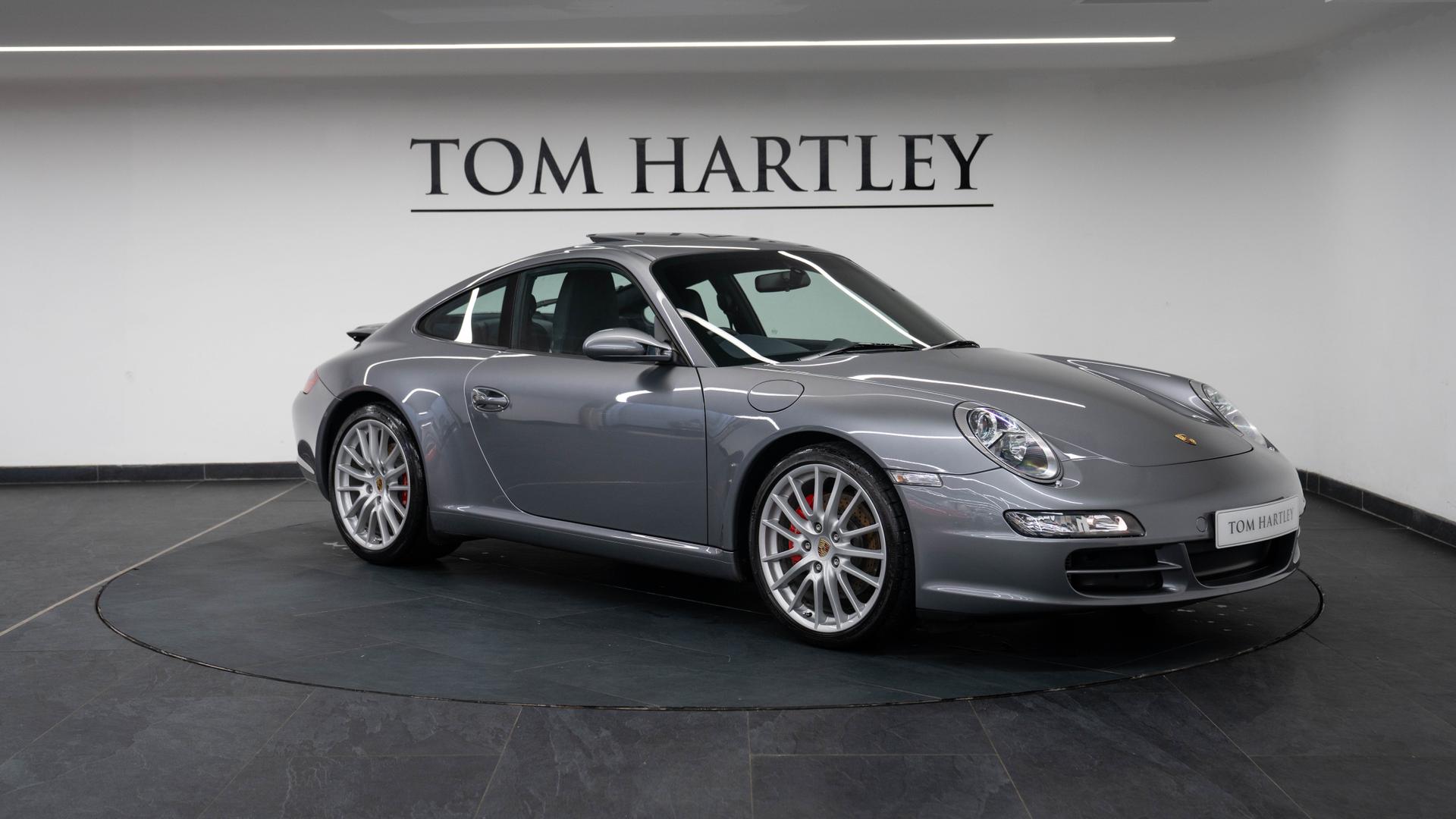 Porsche 911 Photo a9e9aa9c-ff61-4312-85b3-230b1075a888.jpg