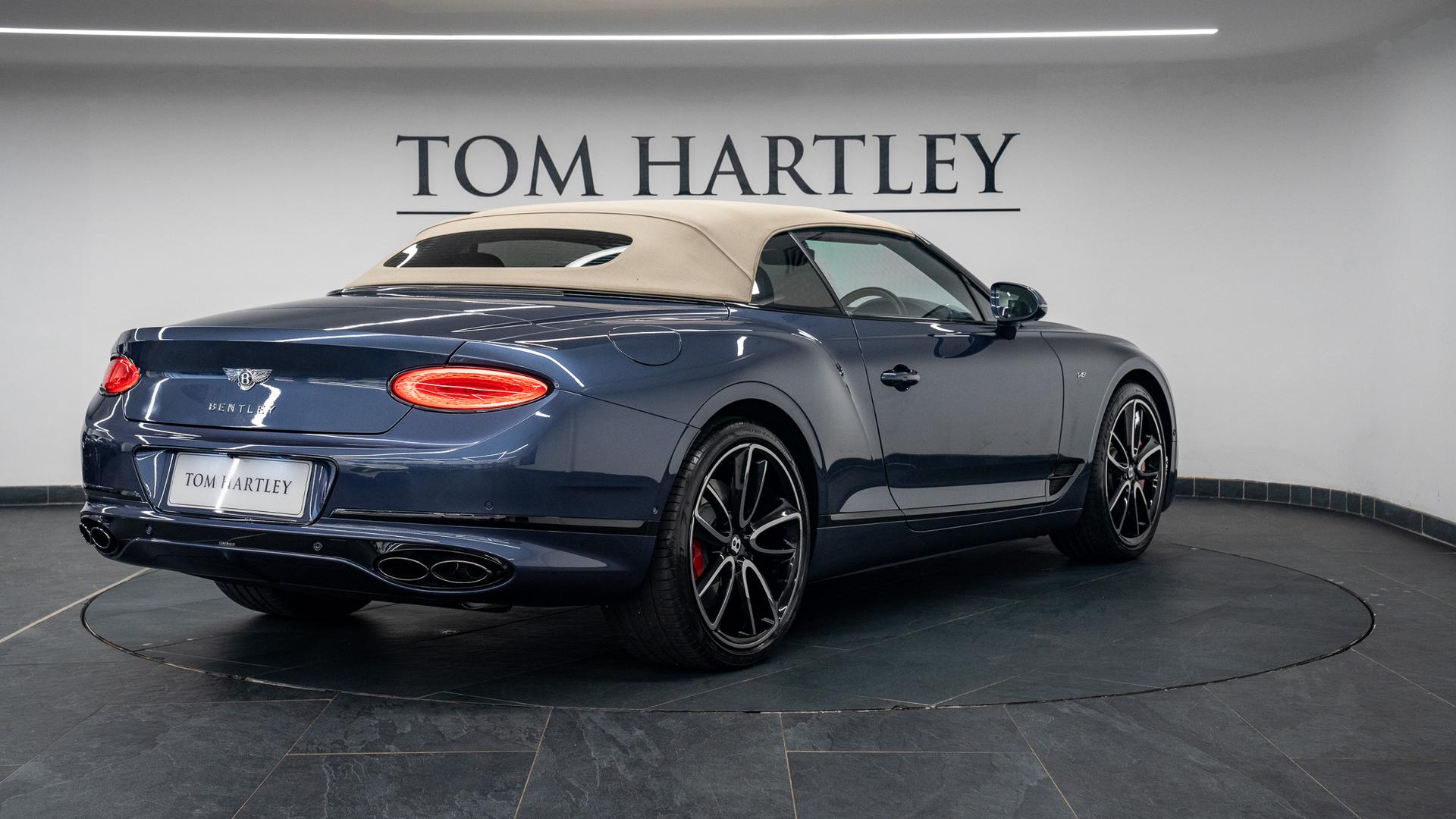 Bentley Continental Photo a9eb0142-fd14-4ba7-943c-fece3a199263.jpg