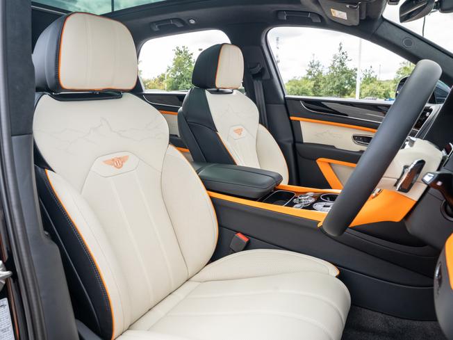 BENTLEY Bentayga Photo 19