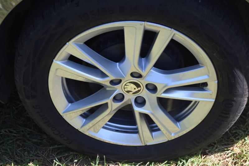 Skoda Fabia Photo a9eeaa3b-6708-44ac-b047-cff6e63a8b55.JPG