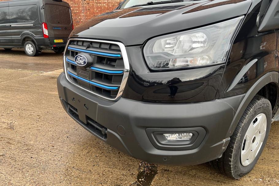 Used FORD TRANSIT WR75NHU 18