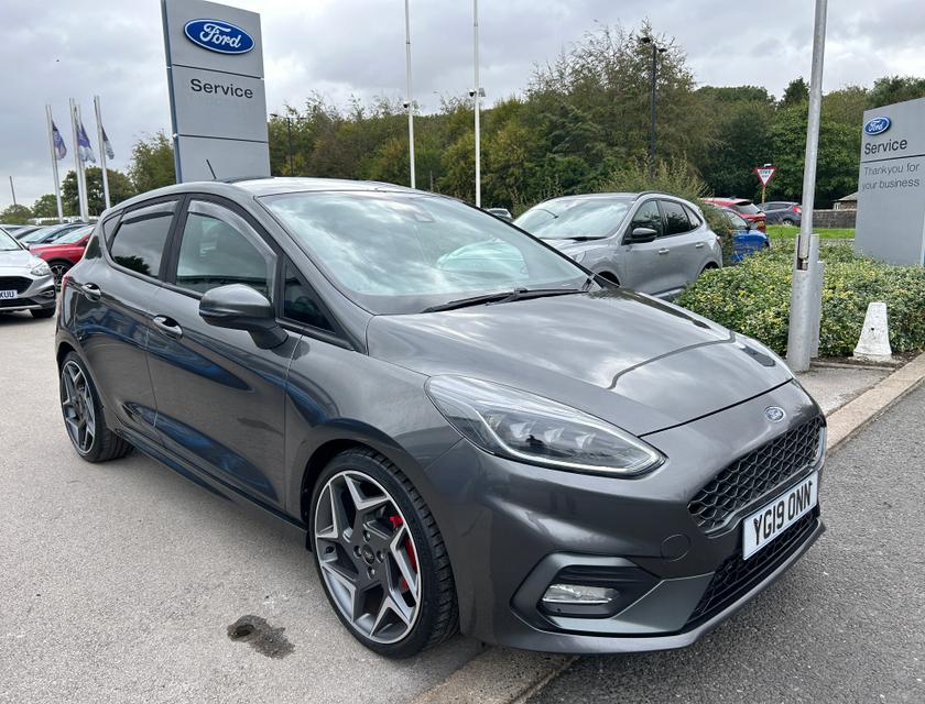 Ford Fiesta Photo aa1ac277-99d5-4b3b-a9f1-625fa45cbd60.jpg