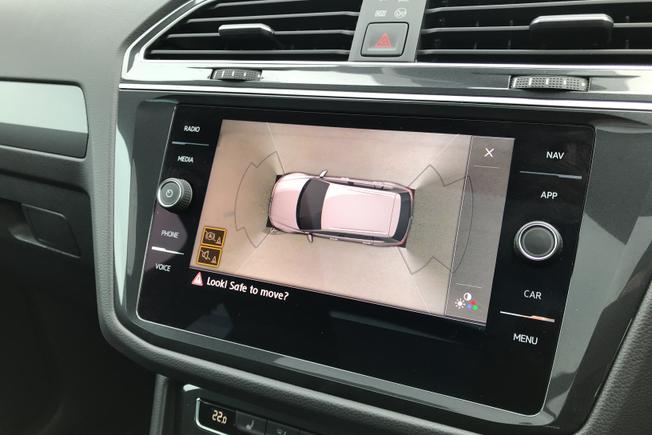 VOLKSWAGEN Tiguan Photo 30
