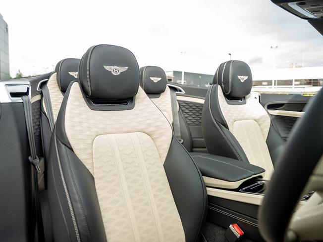 BENTLEY Continental GTC  Photo 22