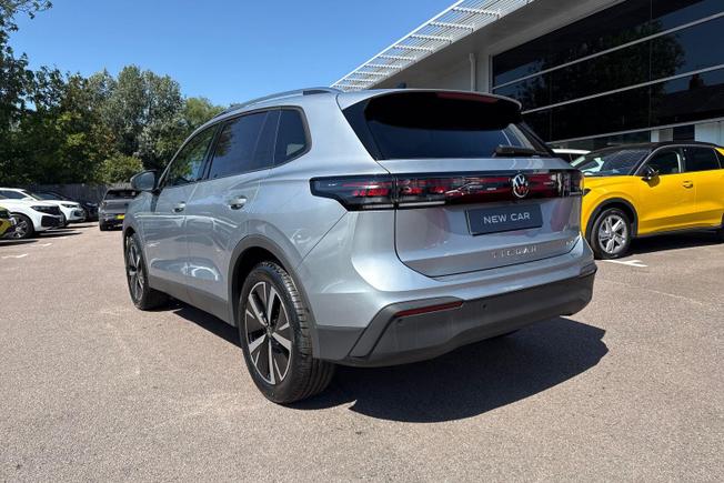 VOLKSWAGEN Tiguan  Photo 24