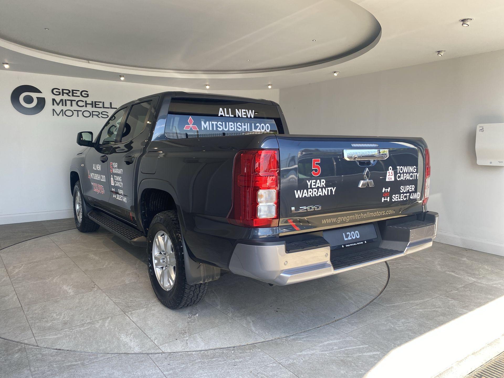 2026 Mitsubishi L200 2.4 Bi-Turbo D Titan Double Cab Pick Up 4WD Auto - vehicle photo 5 for sale on PureCar