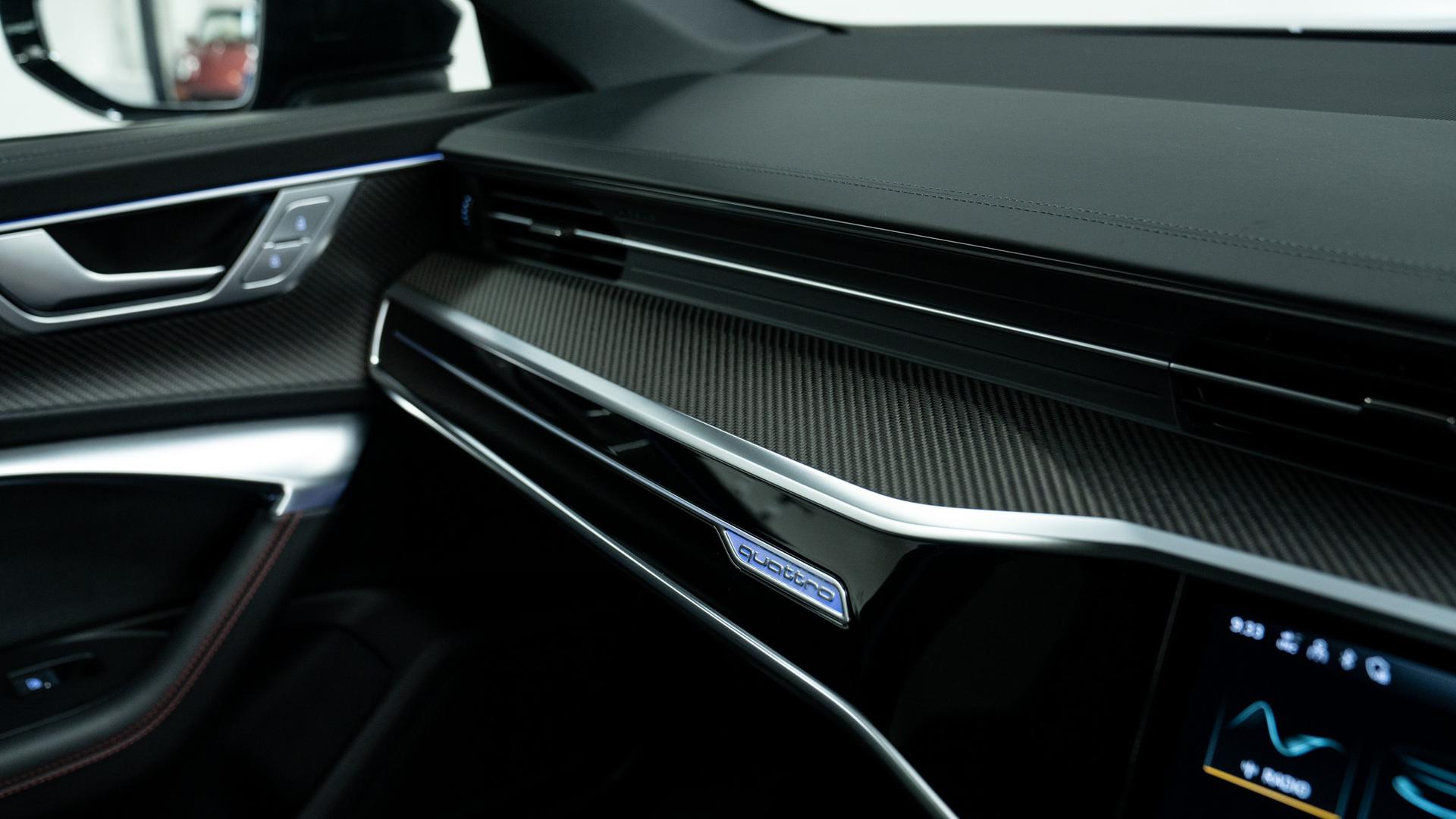 Audi RS6 Avant Photo aa68a66c-98d8-4792-a0d5-4e6476a763cf.jpg