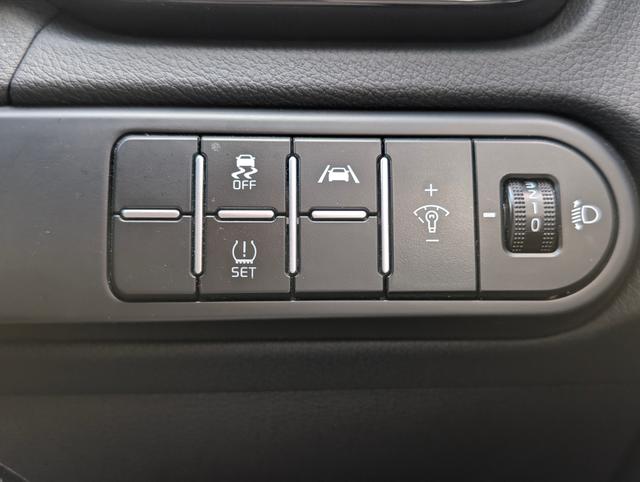 Kia XCeed Photo aa7303d0-48e0-4115-b619-7c9cca450eae.jpg
