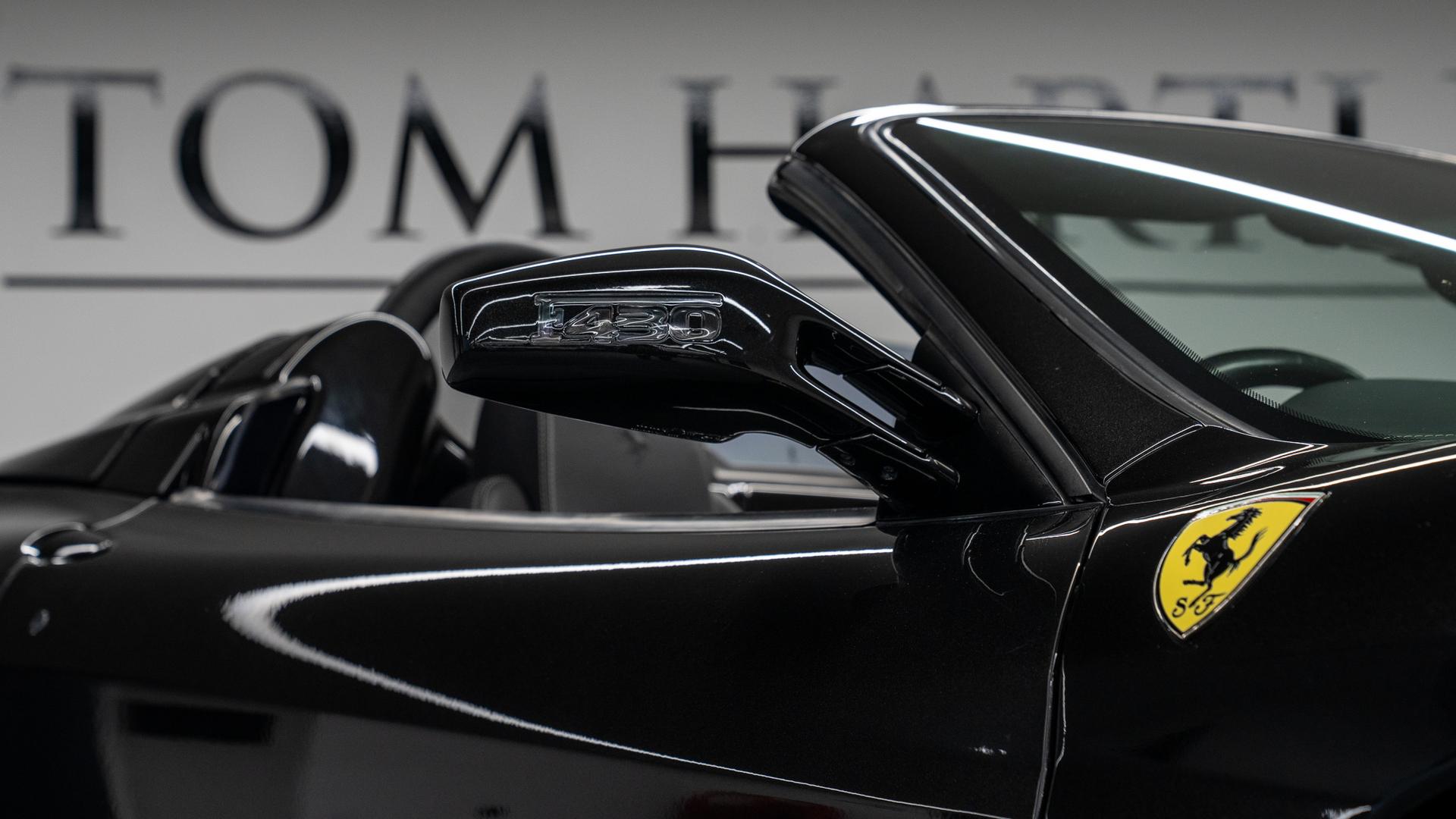 Ferrari F430 Photo aa7ada0e-51a5-4a01-932e-db6f11f1fbc7.jpg