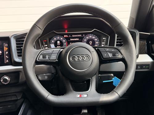 Audi A1 Photo aa89194c-6b74-460f-8eac-103603b4fe88.jpeg