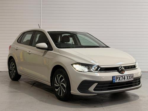 Volkswagen Polo Photo aa8d60f5-9f3e-46bd-924e-98fef4d90bd3.jpeg