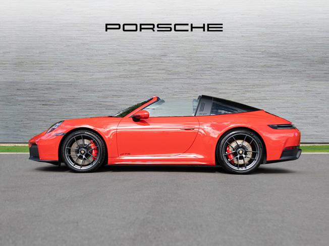 PORSCHE 911 Photo 5