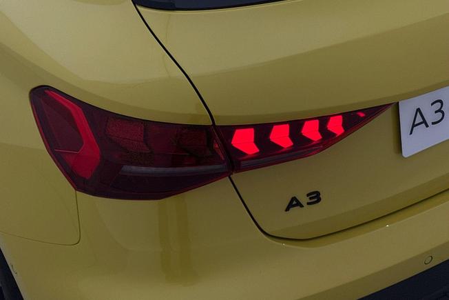 AUDI  A3 Photo 18
