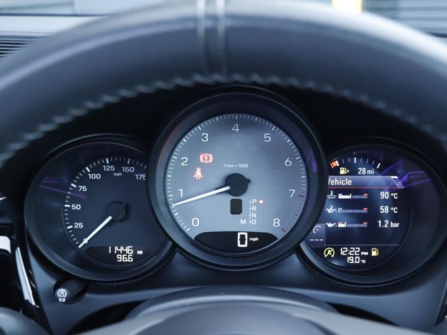 PORSCHE Macan Photo 14