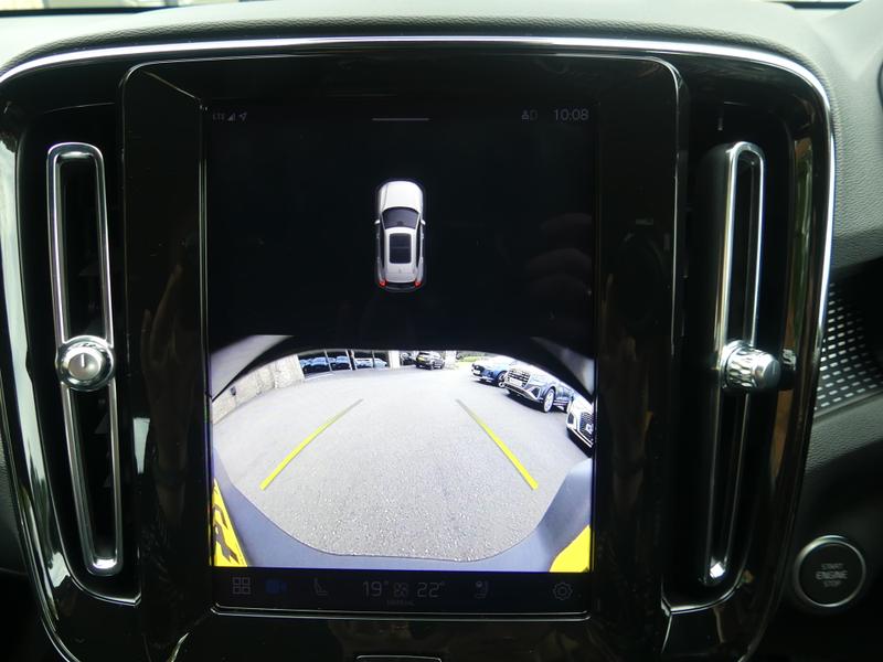 Volvo XC40 Photo aaa4187b-d6f9-4bf4-8124-26897b36baa7.jpg