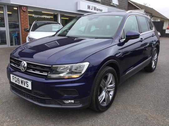 Volkswagen Tiguan Photo aab7d30b-87d1-4be8-baba-7d3fd94bd9fc.jpg