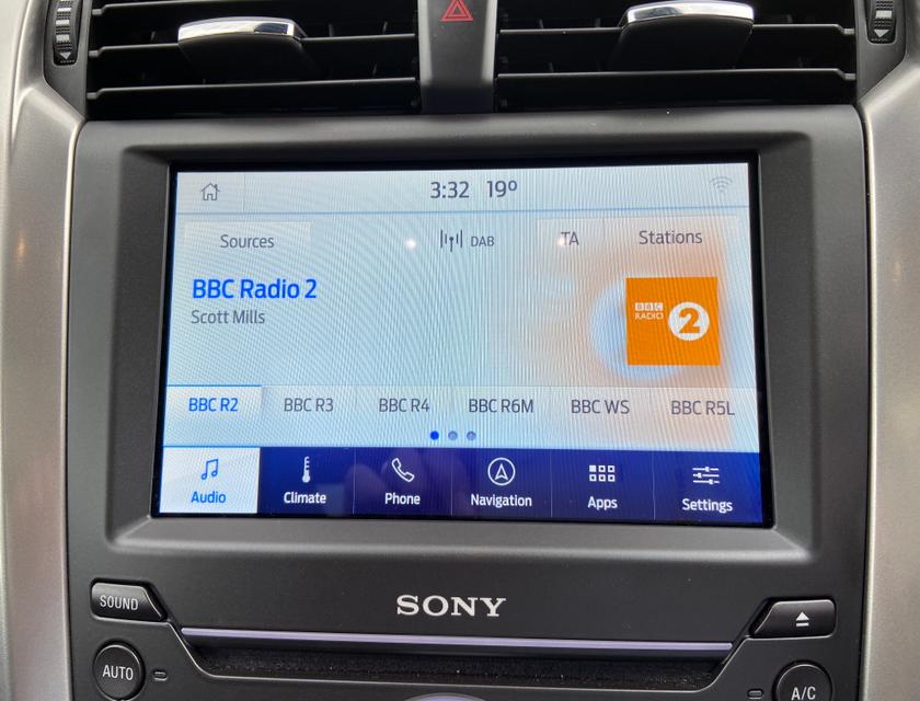 Ford Mondeo Photo aac110fc-3093-4f11-a15d-29aef0a2ff84.jpg