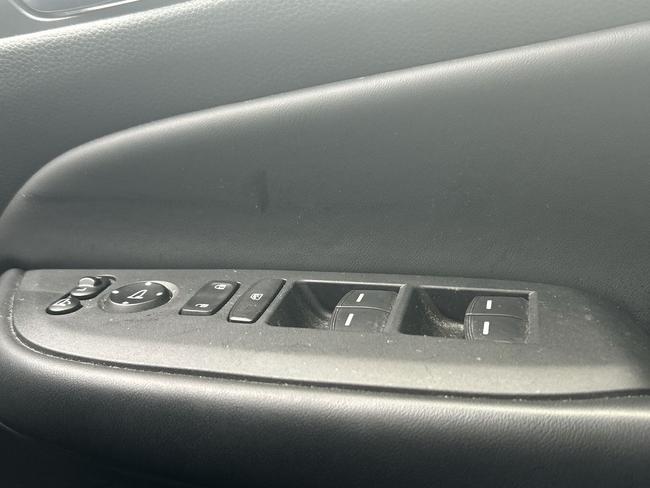Honda Jazz Photo aac73330-9bb2-4079-8614-542f92307e4e.jpg