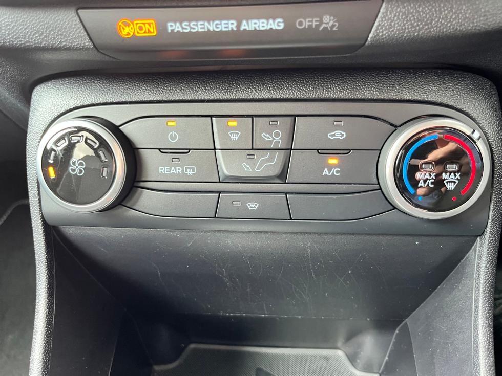 Ford Fiesta Photo aadc9717-46ba-405d-abfc-0ac3120fa0cb.jpg