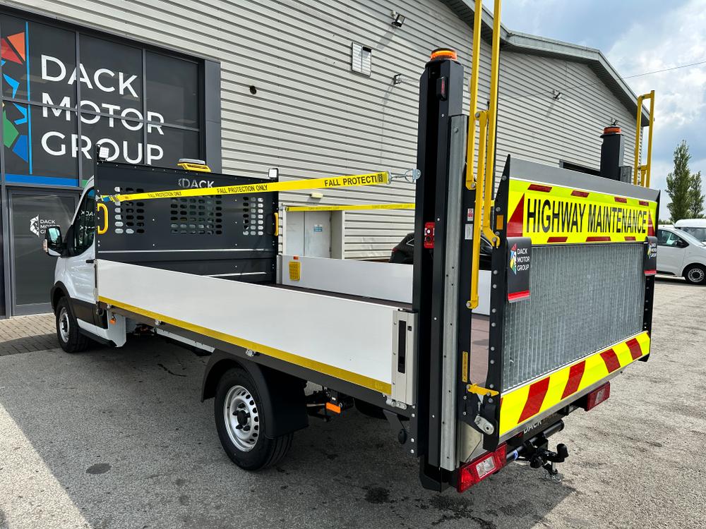 Ford Transit Photo aae00e8e-60d1-46e2-9d88-c9c083e60e8c.jpg